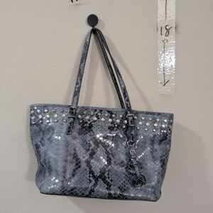 Michael Kors Gray Snake Print Tote Bag(Restored)
